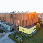 ホテル Mod 05 Bike 3*