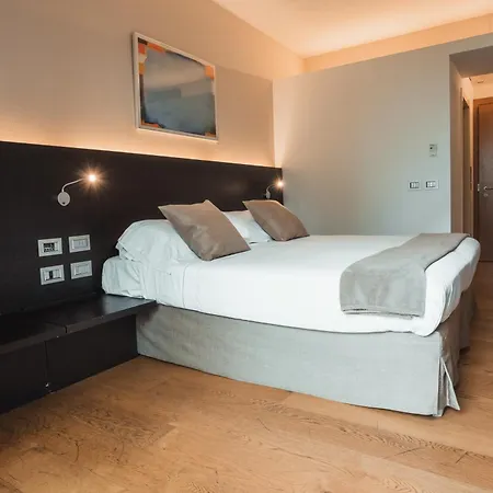 Mod 05 Bike Hotel Sandrà