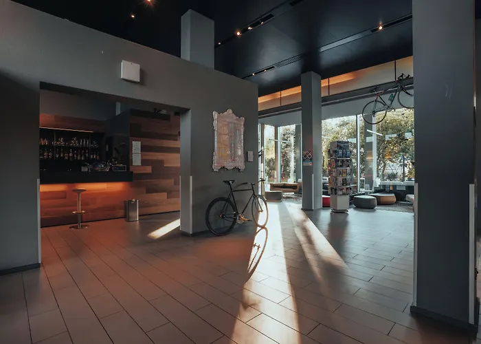 Mod 05 Bike Hotel Sandrà