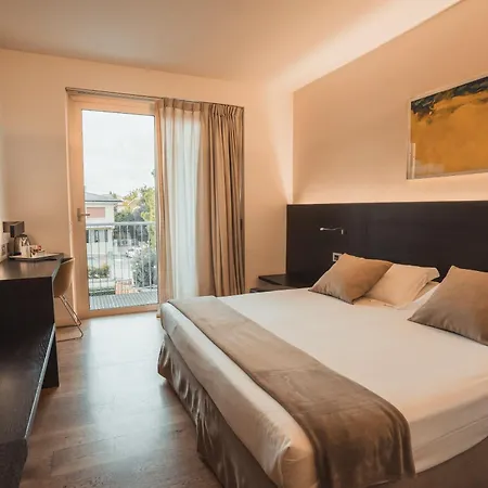 מלון Mod 05 Bike 3*