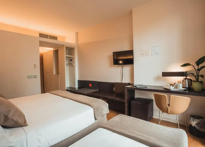 Mod 05 Bike מלון